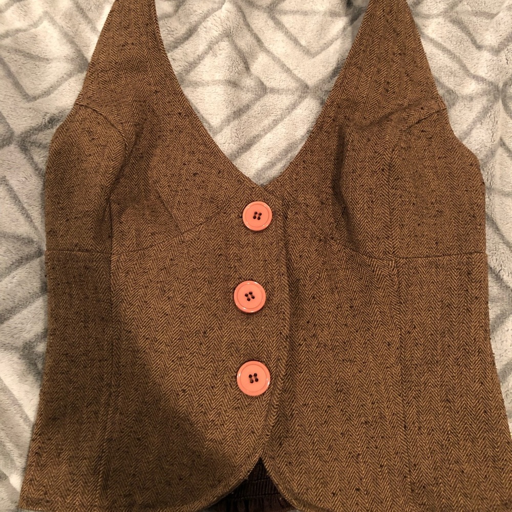 🙋‍♀️Brown vest 🥑🥑🥑